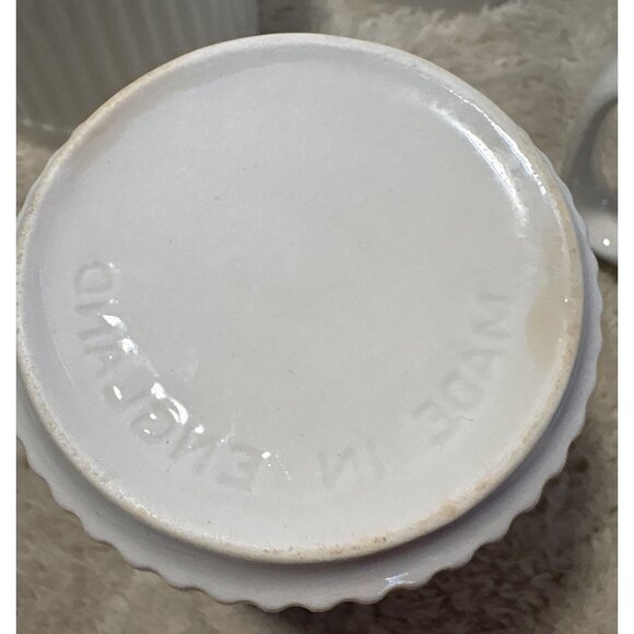 Set Of 4 Johnson Bros Athena Ironstone Coffee Cups England White Ribbed 3.25" - Picture 4 of 11